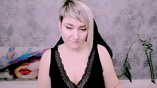Djullia's Live XXX Chat