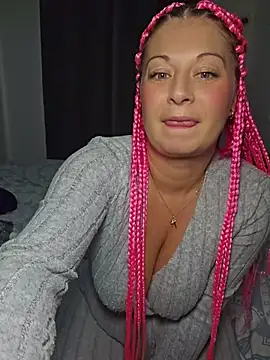 Chaudesquirt Live XXX-chat