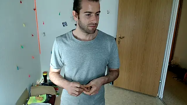hei_69 লাইভ XXX চ্যাট