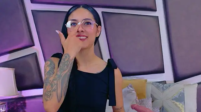 NicoleEsposito's Live XXX Chat