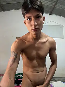 XXX chat uživo modela Tyler1999