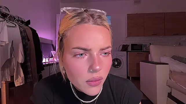 ChristelDuncombe Live XXX-chat