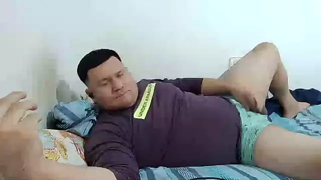 fuckynations Adlı Modelin Canlı XXX Sohbeti