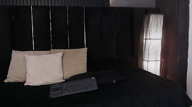 Twinkcam2's Live XXX Chat