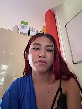 Bella-Sanders' Live XXX Chat