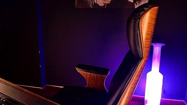 XXX chat uživo modela AngeloEric