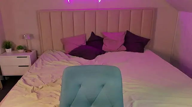 Alica_Keller – Naživo XXX chat