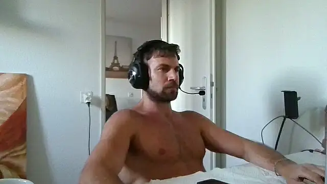 alpha-hunk XXX ч ат на живо