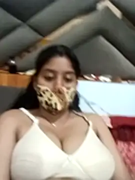 Queen-punjabi Show in webcam