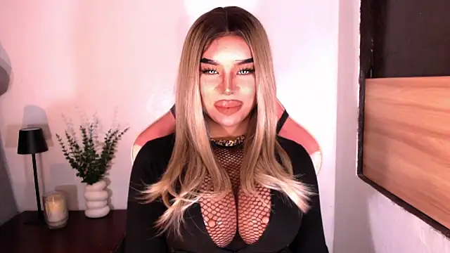Zandralopez Live XXX-Chat