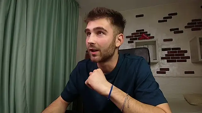 KyloEast's Live XXX Chat