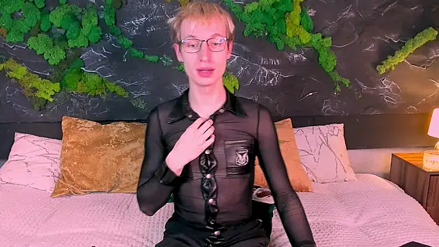 ADRIAN_LUKS Live XXX-chat
