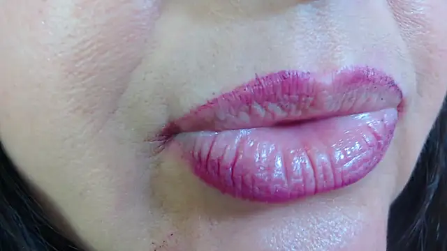 Kerly_Doll – Naživo XXX chat