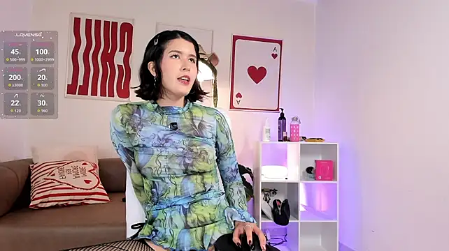 دردشة Emi_luv الجنسية المباشرة