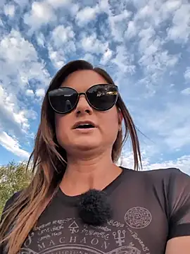 Samira-Summer Live XXX Chat