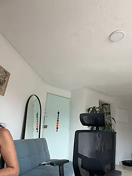 Онлайн чат XXX SOPHIA_VELMONT