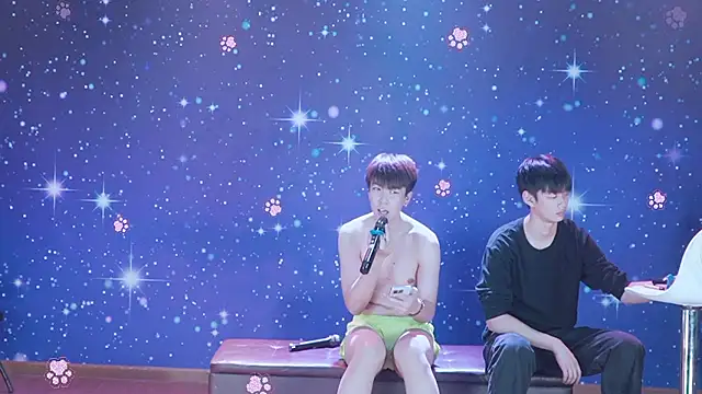แชท XXX สดของ VOV-111