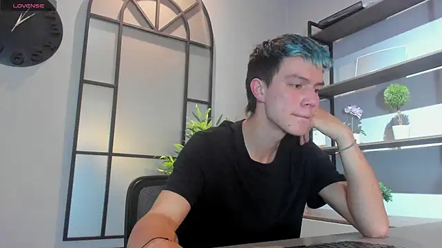 XXX chat uživo modela nicktorn
