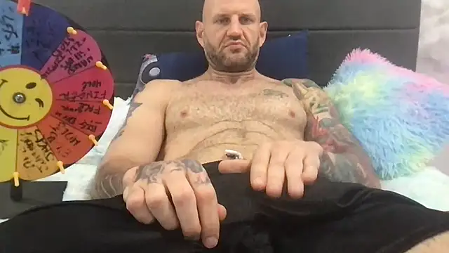 brianomally XXX чат на живо