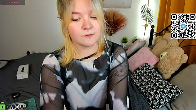 Alice_Suun Chat XXX in diretta