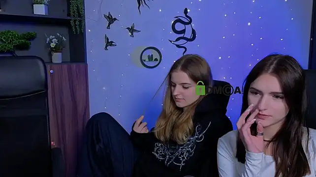 Онлайн чат XXX lisa_dark_