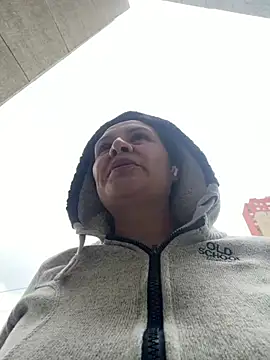 xiomi_milfn Live XXX chat