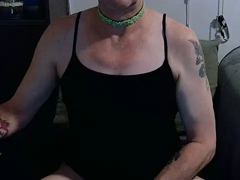 XXX chat uživo modela ChunkyMonkey007