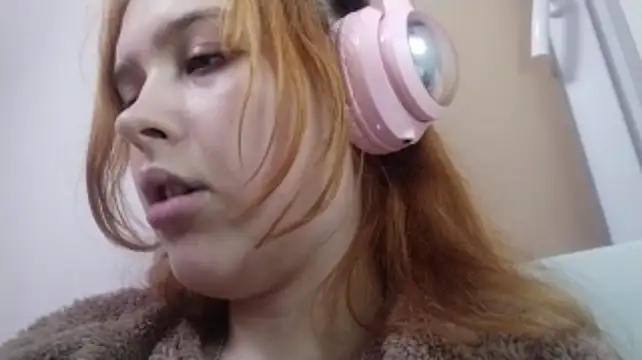 Chat +18 de RedieChloe ao vivo