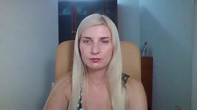 Chat XXX en directo de Alice_Veil