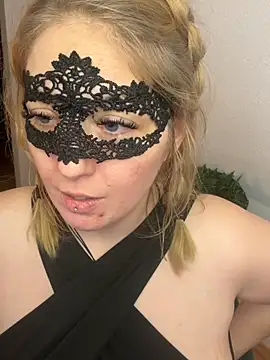 -CurvySecret- – Naživo XXX chat