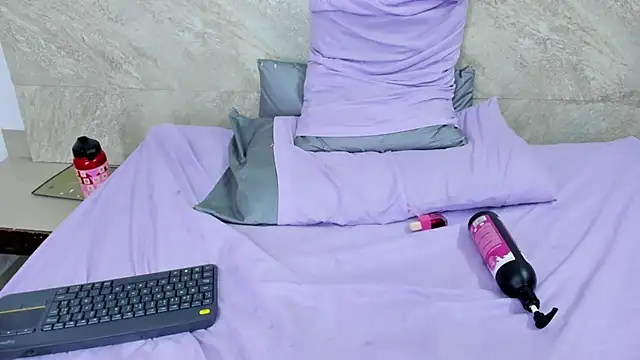 May-Clanfort – Naživo XXX chat