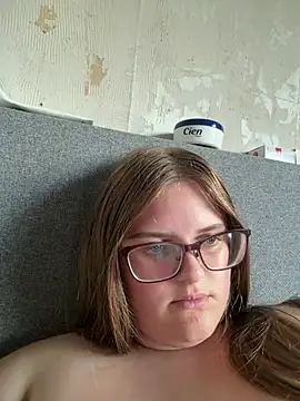 CurvyPaar2n Live XXX chat