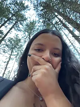 Chatroom XXX en direct de rossilaari