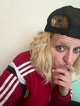 Chat XXX ao vivo de KITTYBOOBOOFUXX