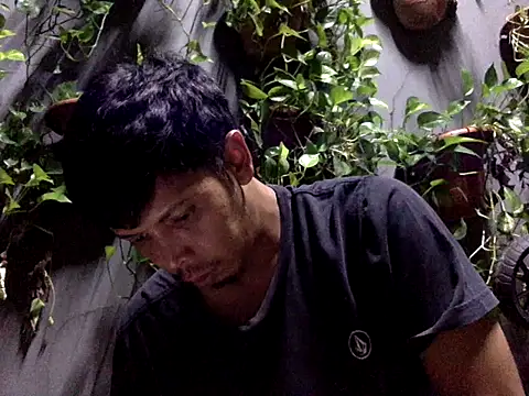 Czat XXX na żywo – eddy_888