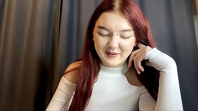 Chat +18 de ThuyValentini ao vivo