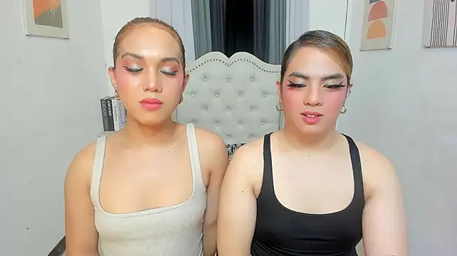 ElaraDeLuca Chat XXX in diretta