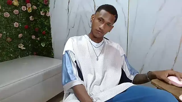ManSant live XXX chat