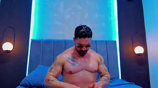 dennis__coxx Adlı Modelin Canlı XXX Sohbeti