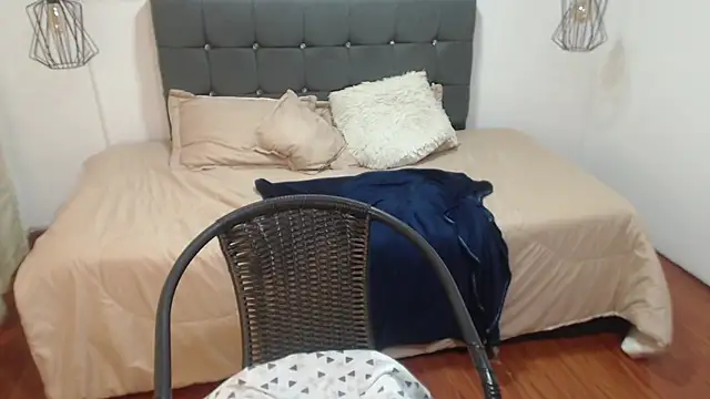 Hazel__z Live XXX-chat