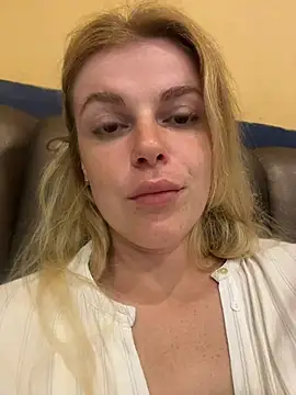 HarrietDart Adlı Modelin Canlı XXX Sohbeti