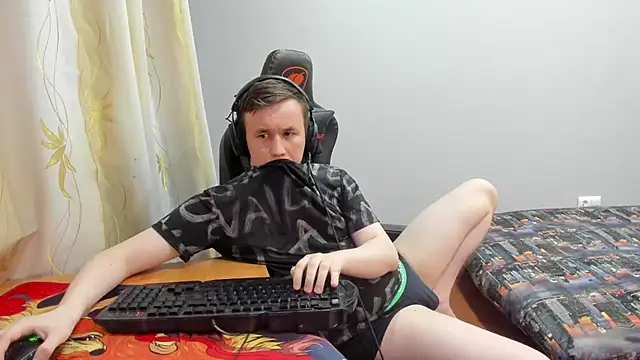 iliaskrislove XXX чат на живо