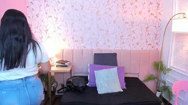taylor_bennet's Live XXX Chat