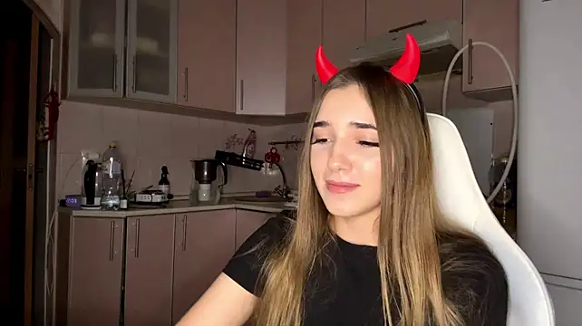 PamelaBurson Chat XXX live