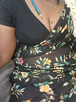 Tamil-hotwife 现场XXX聊天