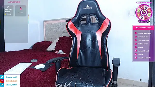 Javier_Hot27_ Chat XXX in diretta