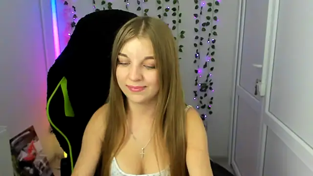LuckyKinsley – Live XXX-chat