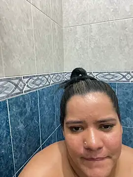 NaniGgold's Live XXX Chat