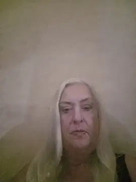 Julia20X – Live XXX-chat