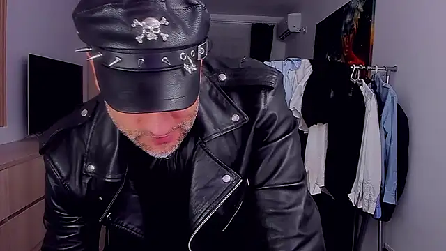 MarisMuscle XXX чат на живо